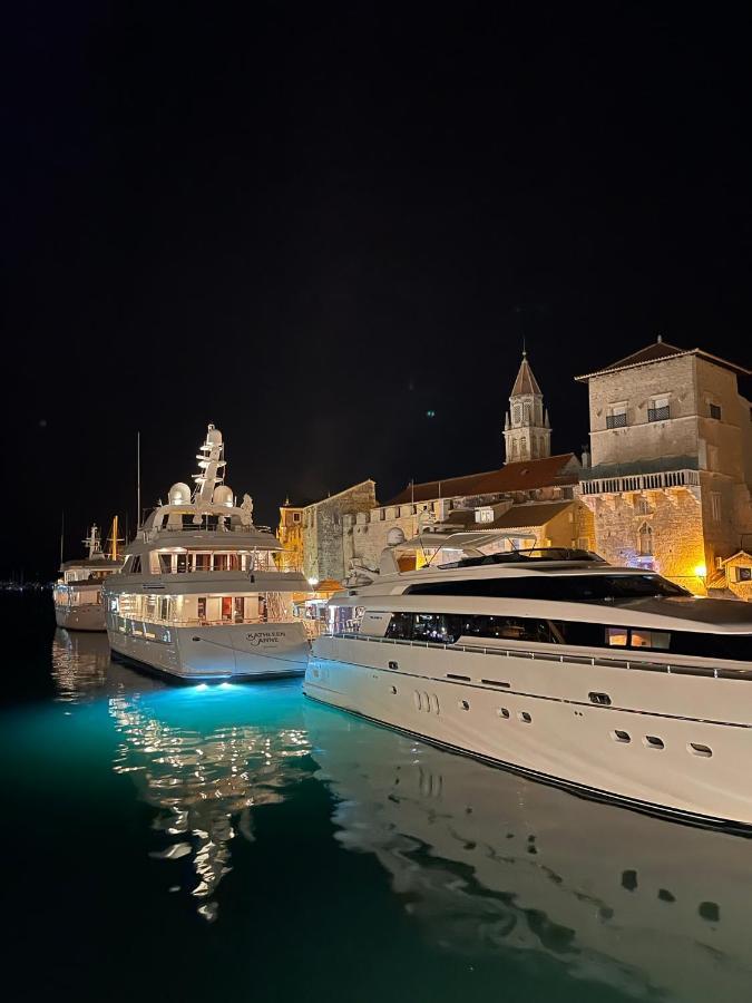 Zimmer Room Trogir Kastela Split ภายนอก รูปภาพ